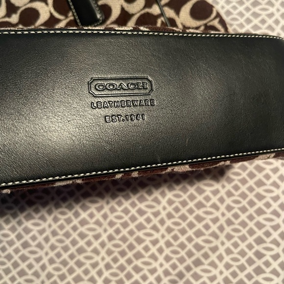 Coach Brown and Cream Shoulder Bag - Picture 4 of 16